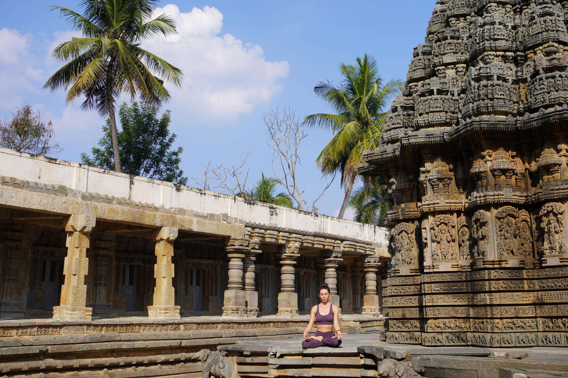 Vera Retreats - Yoga Practice