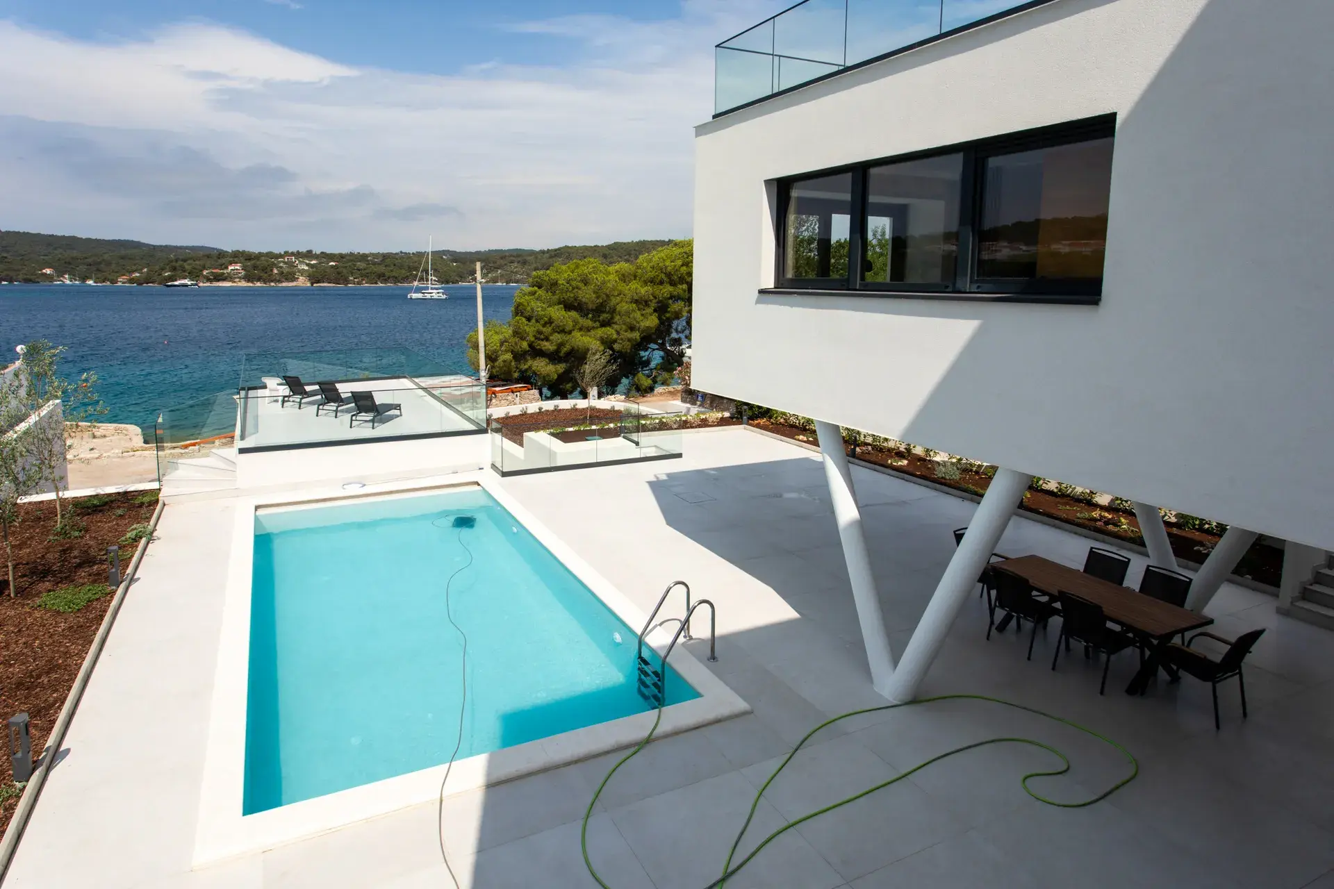 Pool edge detail with infinity overflow